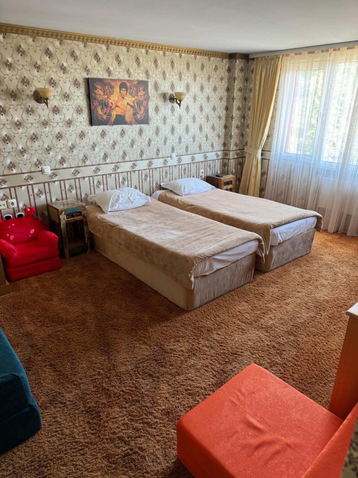 Sveti Nikola Boyana - Free Parking Hotel Sofia